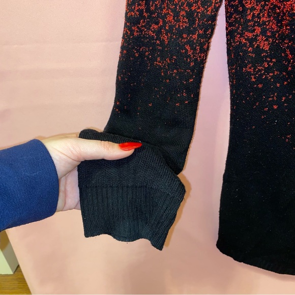 Ombré Red Black Shimmer Fold-over Metallic Sweater Top NY Collection Medium Chic - Picture 5 of 10